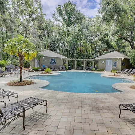 Coastal, Luxury, Walk To Beach